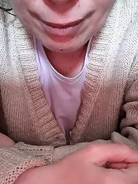 Moi Lina online show from November 2025 12:38:02 PM