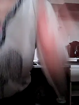 Moi Lina online show from December 2025 02:35:02 PM