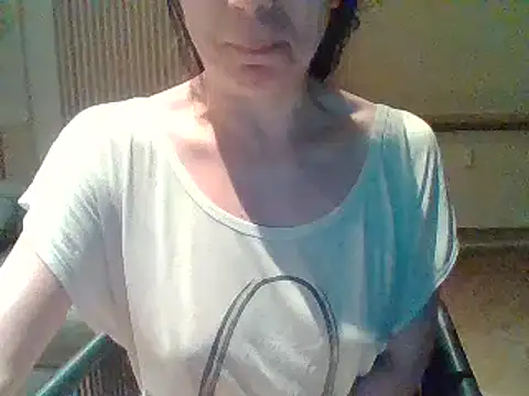 Snapshot of Moi_Lina chatting on July 2026 08:55:02 PM Moi Lina online show from July 2026 08:55:02 PM