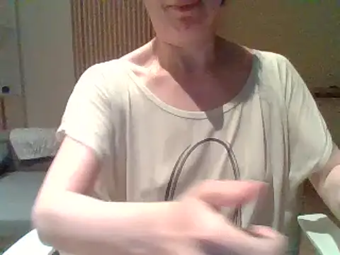Snapshot of Moi_Lina chatting on July 2026 11:13:02 PM Moi Lina online show from July 2026 11:13:02 PM
