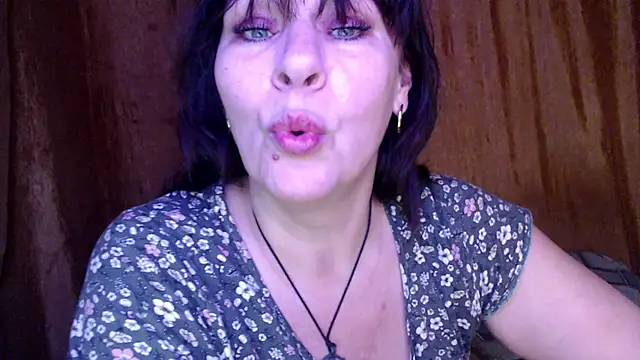 Snapshot of karina_ren_ chatting on February 2025 12:48:02 PM karina ren online show from February 2025 12:48:02 PM