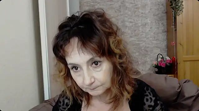 AnnieEltgant online show from January 2026 01:38:01 PM