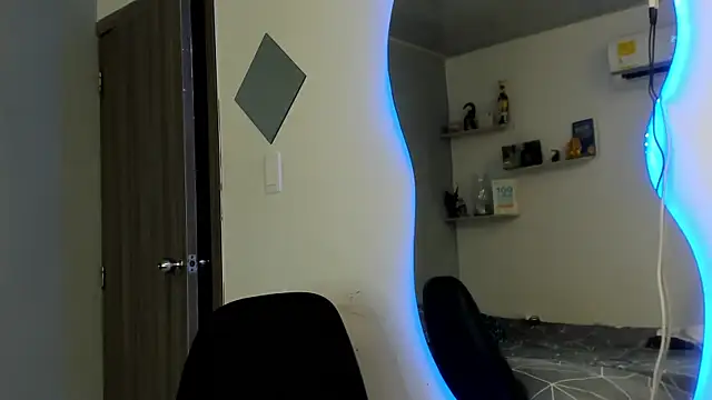 Kris Khalifa69 online show from March 2026 10:49:01 PM