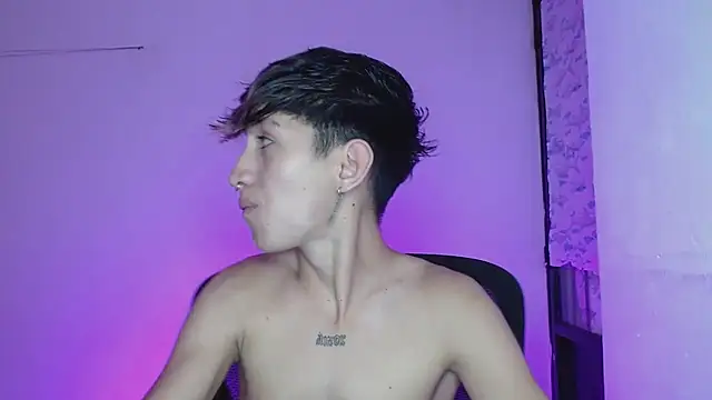 littlextreme online show from February 2025 05:59:02 AM