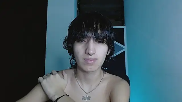 littlextreme online show from May 2026 04:18:02 AM