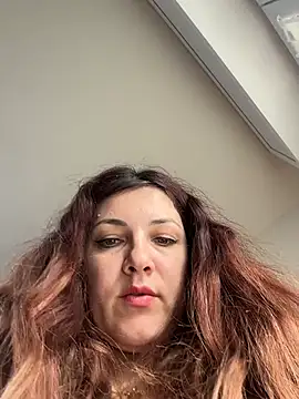 Snapshot of DaisyVibesss chatting on November 2025 09:09:02 AM DaisyVibesss online show from November 2025 09:09:02 AM