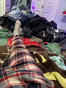 Hugetings online show from April 2026 06:51:02 AM