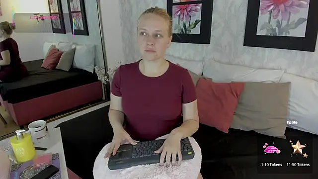 EmilySumer online show from October 2025 11:12:02 PM