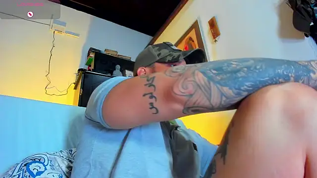 CamiloGray  online show from February 2025 01:28:01 PM