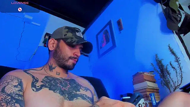 CamiloGray  online show from February 2025 07:03:02 PM