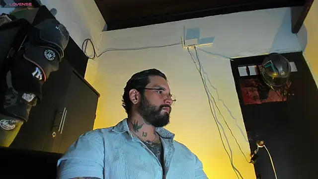 CamiloGray  online show from January 2026 01:46:02 PM