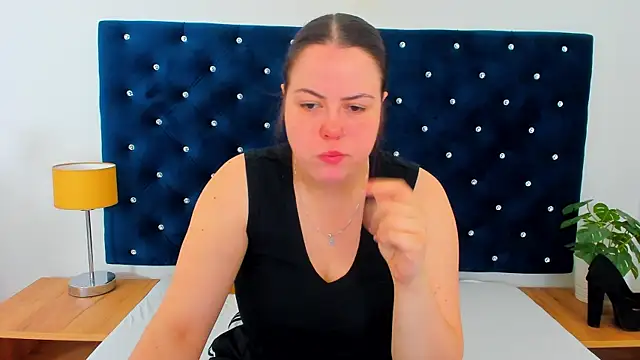 EvaLick online show from February 2026 07:26:01 AM