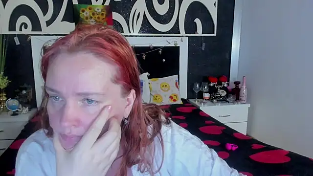 Snapshot of SinFulTitsDD chatting on February 2025 12:28:01 AM SinFulTitsDD online show from February 2025 12:28:01 AM