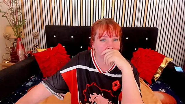 Snapshot of SinFulTitsDD chatting on February 2026 01:18:01 PM SinFulTitsDD online show from February 2026 01:18:01 PM