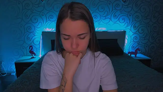 Snapshot of AlexaBarkley chatting on December 2024 03:26:01 AM AlexaBarkley online show from December 2024 03:26:01 AM