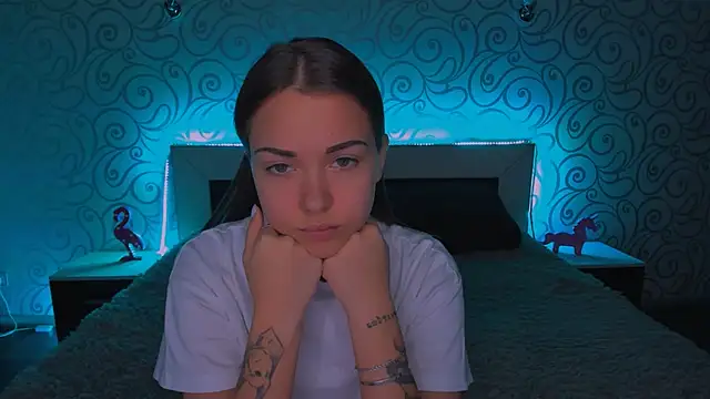 Snapshot of AlexaBarkley chatting on December 2024 06:25:02 AM AlexaBarkley online show from December 2024 06:25:02 AM