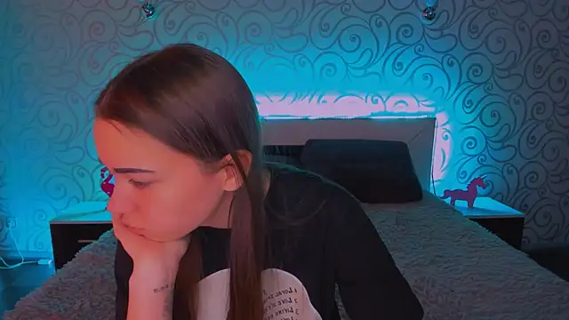 Snapshot of AlexaBarkley chatting on December 2024 03:06:01 AM AlexaBarkley online show from December 2024 03:06:01 AM