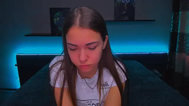 Snapshot of AlexaBarkley chatting on December 2024 03:05:02 AM AlexaBarkley online show from December 2024 03:05:02 AM