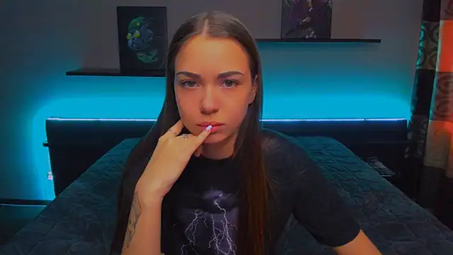 Snapshot of AlexaBarkley chatting on December 2024 03:08:01 AM AlexaBarkley online show from December 2024 03:08:01 AM