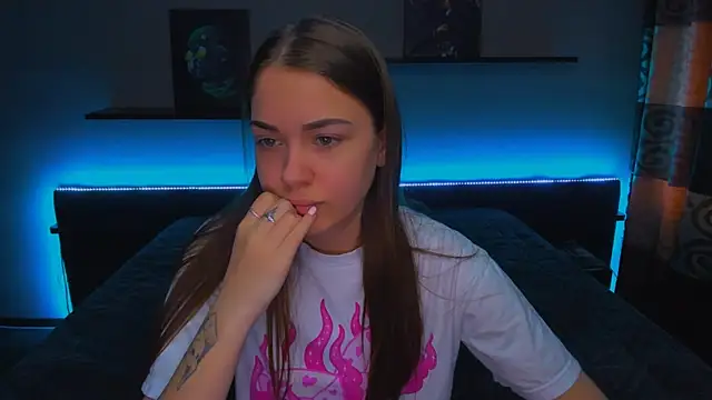 Snapshot of AlexaBarkley chatting on February 2025 03:13:02 AM AlexaBarkley online show from February 2025 03:13:02 AM