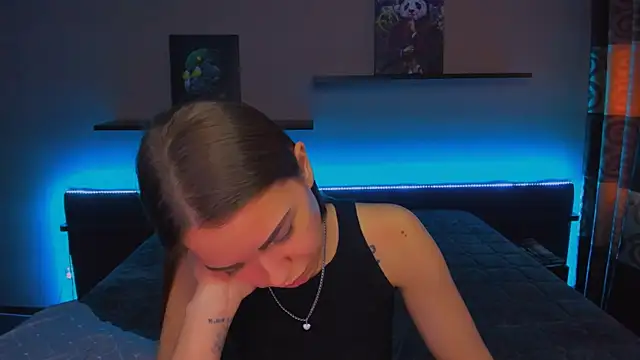 Snapshot of AlexaBarkley chatting on February 2025 06:19:01 AM AlexaBarkley online show from February 2025 06:19:01 AM