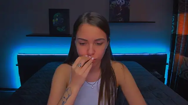 Snapshot of AlexaBarkley chatting on February 2025 06:37:02 AM AlexaBarkley online show from February 2025 06:37:02 AM