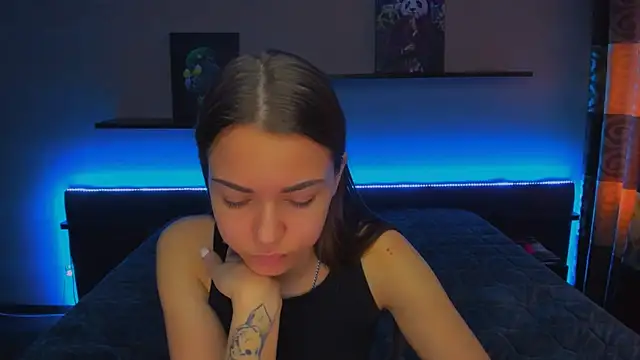 Snapshot of AlexaBarkley chatting on February 2025 06:26:02 AM AlexaBarkley online show from February 2025 06:26:02 AM