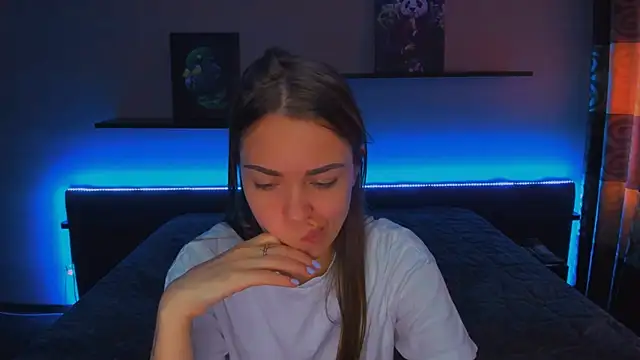 Snapshot of AlexaBarkley chatting on February 2025 06:21:02 AM AlexaBarkley online show from February 2025 06:21:02 AM