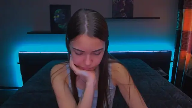 Snapshot of AlexaBarkley chatting on March 2025 06:48:02 AM AlexaBarkley online show from March 2025 06:48:02 AM