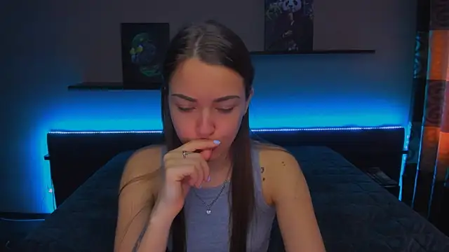 Snapshot of AlexaBarkley chatting on March 2025 03:19:01 AM AlexaBarkley online show from March 2025 03:19:01 AM