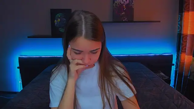 Snapshot of AlexaBarkley chatting on March 2025 03:16:01 AM AlexaBarkley online show from March 2025 03:16:01 AM