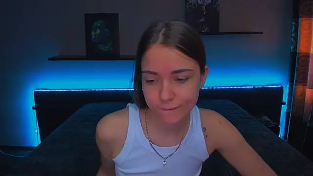 Snapshot of AlexaBarkley chatting on March 2025 06:16:02 AM AlexaBarkley online show from March 2025 06:16:02 AM