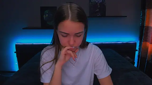 Snapshot of AlexaBarkley chatting on March 2025 03:09:02 AM AlexaBarkley online show from March 2025 03:09:02 AM