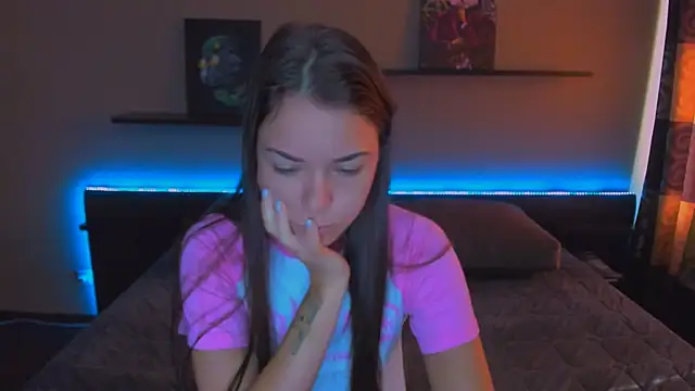 Snapshot of AlexaBarkley chatting on September 2025 12:33:02 AM AlexaBarkley online show from September 2025 12:33:02 AM