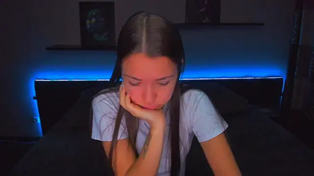 Snapshot of AlexaBarkley chatting on October 2025 12:23:01 AM AlexaBarkley online show from October 2025 12:23:01 AM