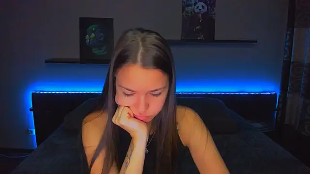 Snapshot of AlexaBarkley chatting on November 2025 12:46:02 AM AlexaBarkley online show from November 2025 12:46:02 AM