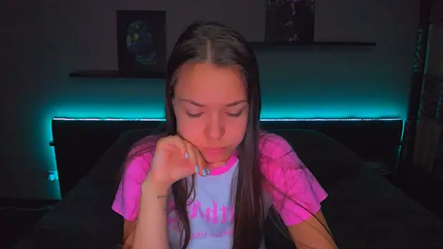 Snapshot of AlexaBarkley chatting on November 2025 12:21:01 AM AlexaBarkley online show from November 2025 12:21:01 AM