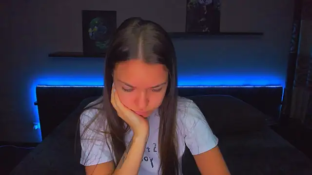 Snapshot of AlexaBarkley chatting on November 2025 12:10:02 AM AlexaBarkley online show from November 2025 12:10:02 AM