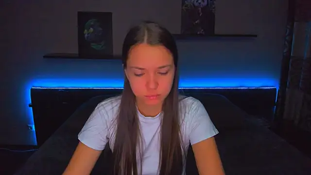 Snapshot of AlexaBarkley chatting on November 2025 12:11:02 AM AlexaBarkley online show from November 2025 12:11:02 AM