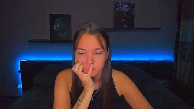 Snapshot of AlexaBarkley chatting on December 2025 12:26:02 AM AlexaBarkley online show from December 2025 12:26:02 AM