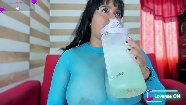 Snapshot of Candy_browm1 chatting on November 2025 01:00:02 PM Candy browm1 online show from November 2025 01:00:02 PM