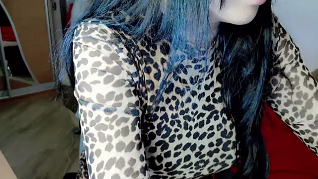 Snapshot of AsianQueens chatting on December 2024 05:42:01 PM AsianQueens online show from December 2024 05:42:01 PM