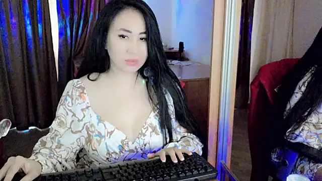 Snapshot of AsianQueens chatting on February 2025 02:31:02 PM AsianQueens online show from February 2025 02:31:02 PM