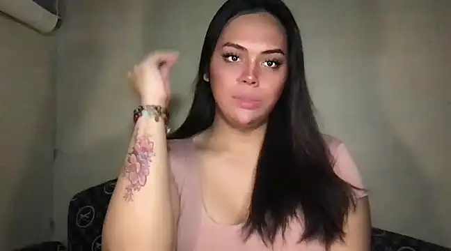 Snapshot of _MissKhimberlyXxx_ chatting on January 2025 05:33:01 PM  MissKhimberlyXxx  online show from January 2025 05:33:01 PM