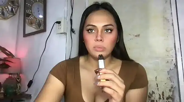 Snapshot of _MissKhimberlyXxx_ chatting on February 2025 04:29:01 PM  MissKhimberlyXxx  online show from February 2025 04:29:01 PM