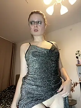 Snapshot of sweetest_pie chatting on December 2024 11:26:02 PM sweetest pie online show from December 2024 11:26:02 PM