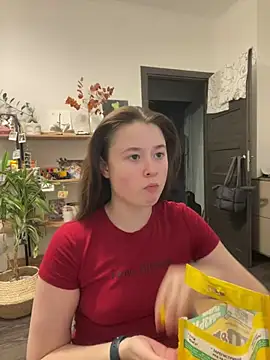 Snapshot of sweetest_pie chatting on February 2025 08:42:02 PM sweetest pie online show from February 2025 08:42:02 PM