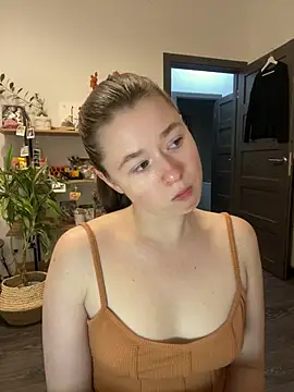 Snapshot of sweetest_pie chatting on February 2025 09:16:02 PM sweetest pie online show from February 2025 09:16:02 PM