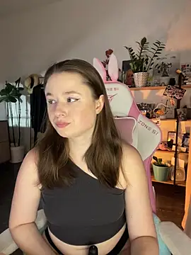 Snapshot of sweetest_pie chatting on October 2025 05:25:02 PM sweetest pie online show from October 2025 05:25:02 PM