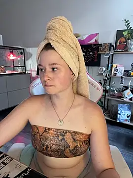 sweetest pie online show from July 2026 04:11:01 PM